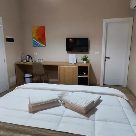 Elvish Garden Boutique לינה וארוחת בוקר