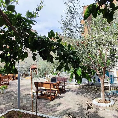 Elvish Garden Boutique Bed & Breakfast Berat