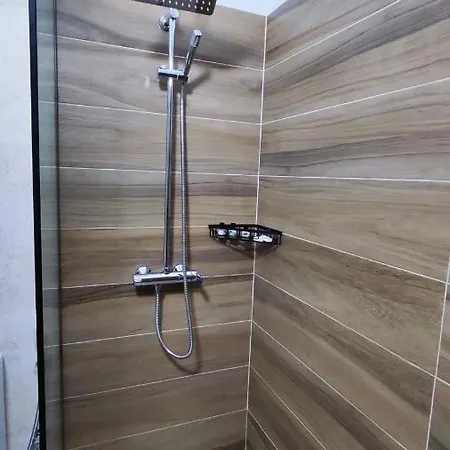 Elvish Garden Boutique לינה וארוחת בוקר