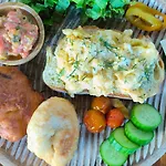 Elvish Garden Boutique Bed & Breakfast