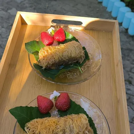 Elvish Garden Boutique 4* Berat