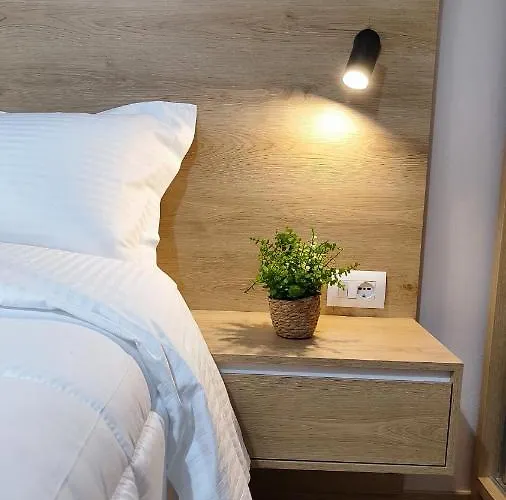 Elvish Garden Boutique 4*