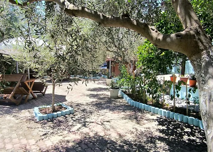Elvish Garden Boutique Alojamento de Acomodação e Pequeno-almoço 4*